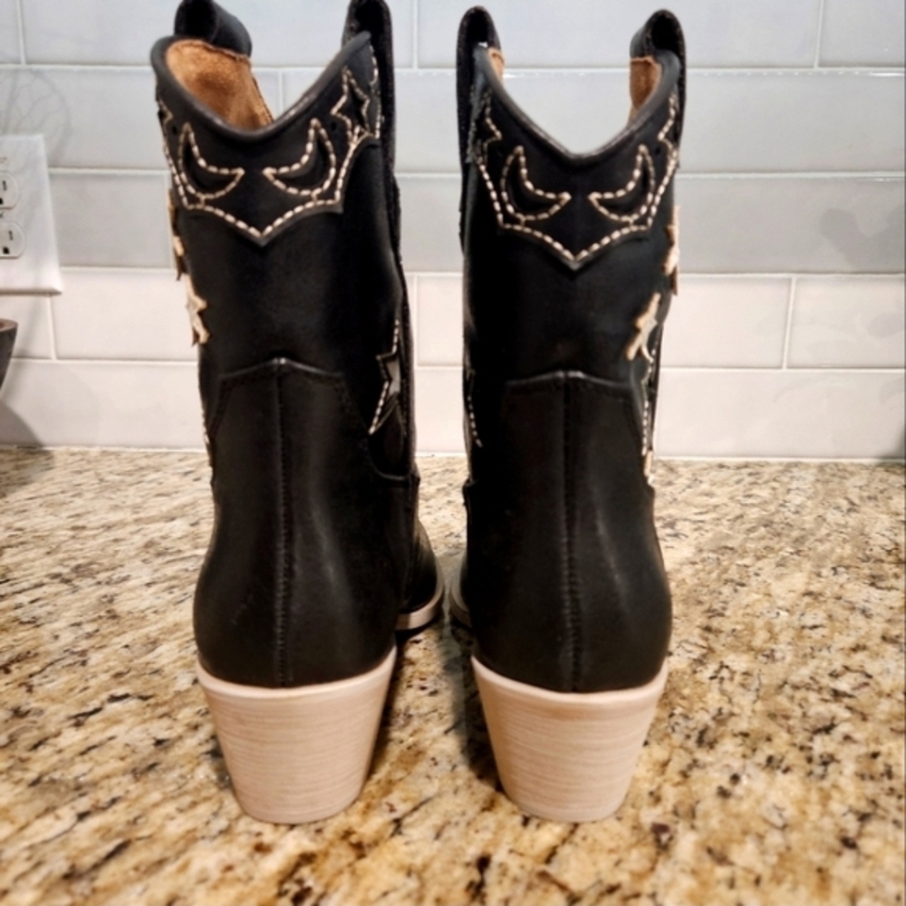 Western Stargazed Ankle Boots, 7.5 - Picture 3 of 6